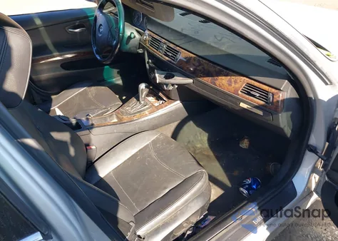 2006 BMW 330I z USA, uszkodzony, nr VIN WBAVB33526KS37639